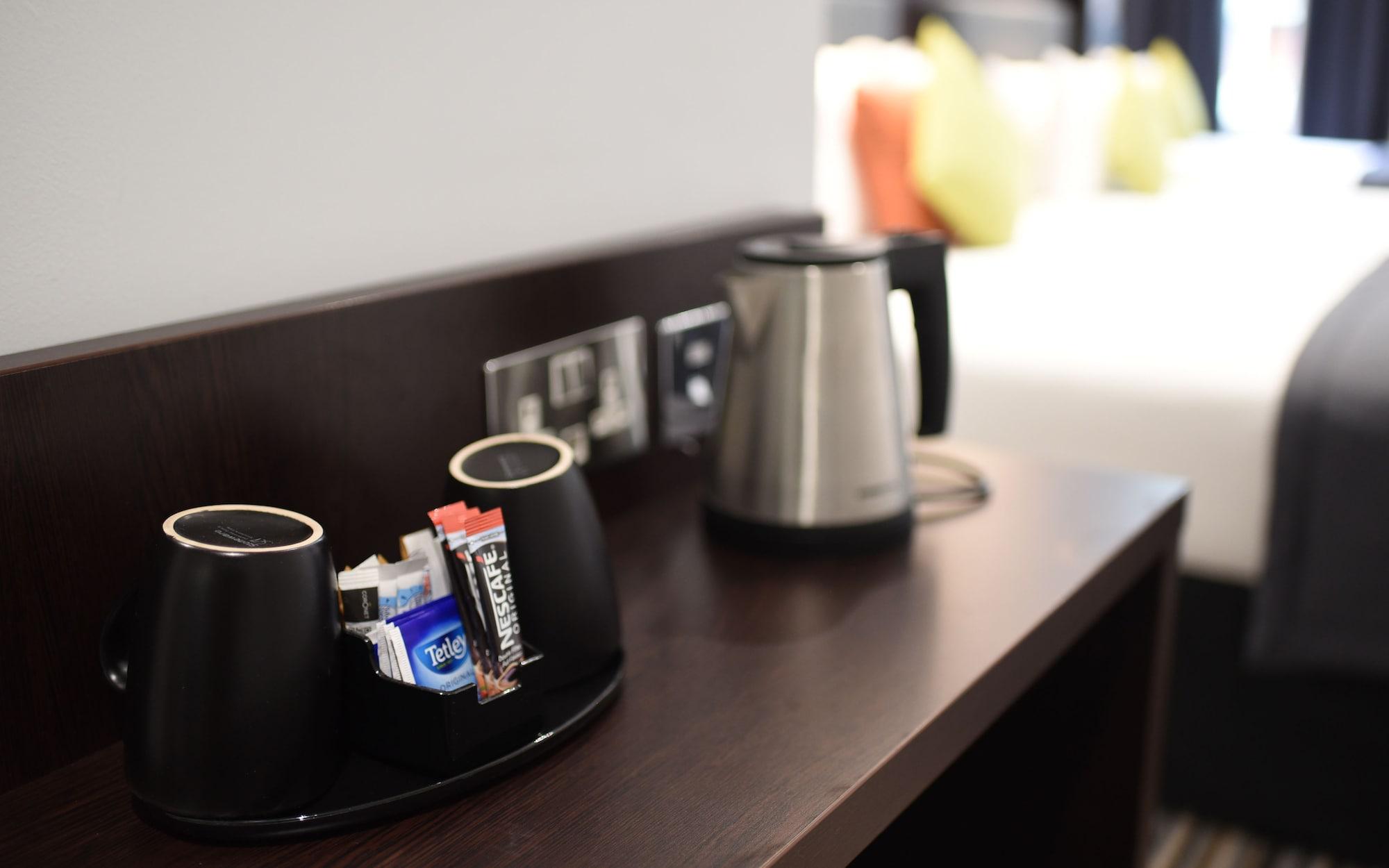 Trebovir Hotel Лондон Екстериор снимка