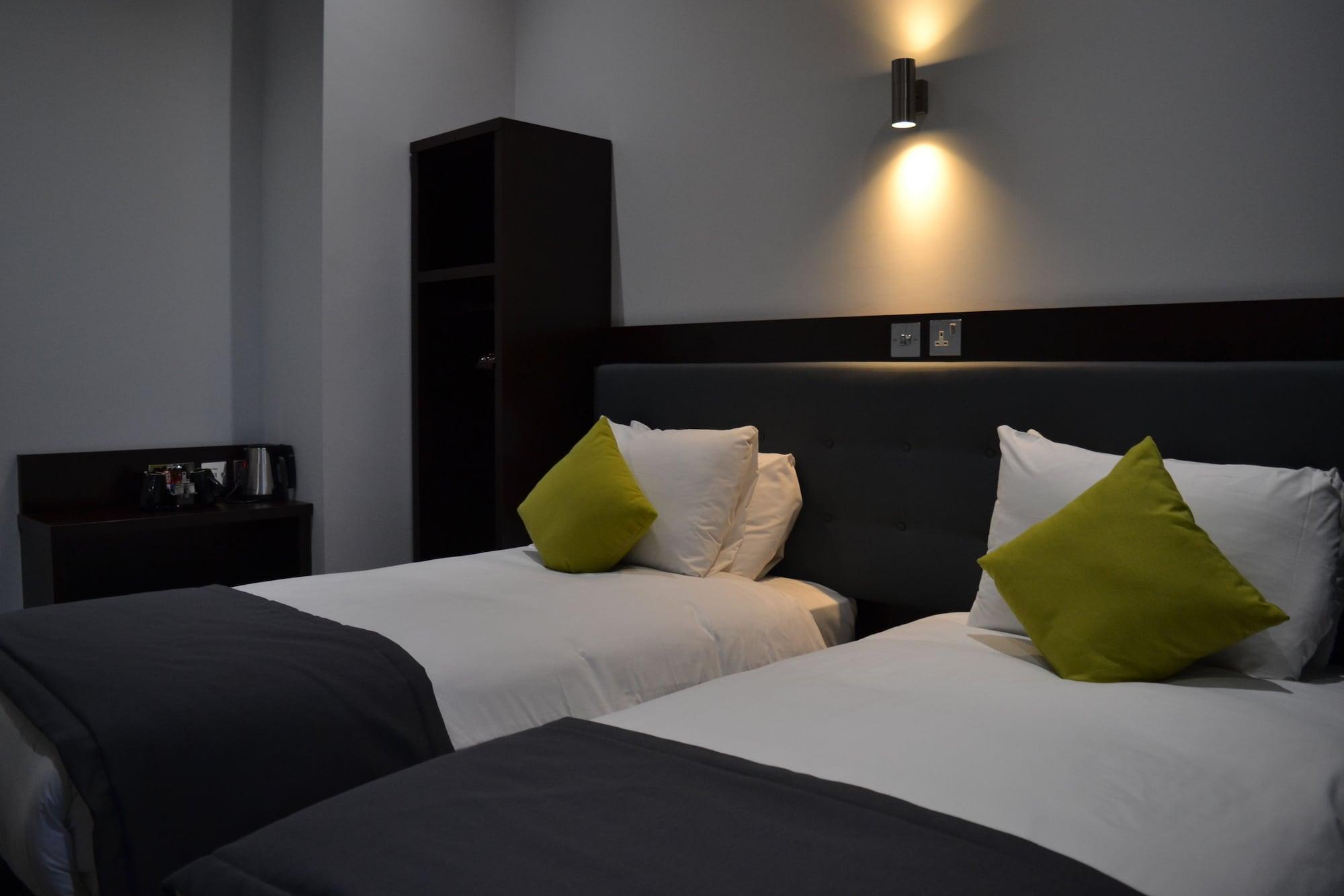 Trebovir Hotel Лондон Екстериор снимка