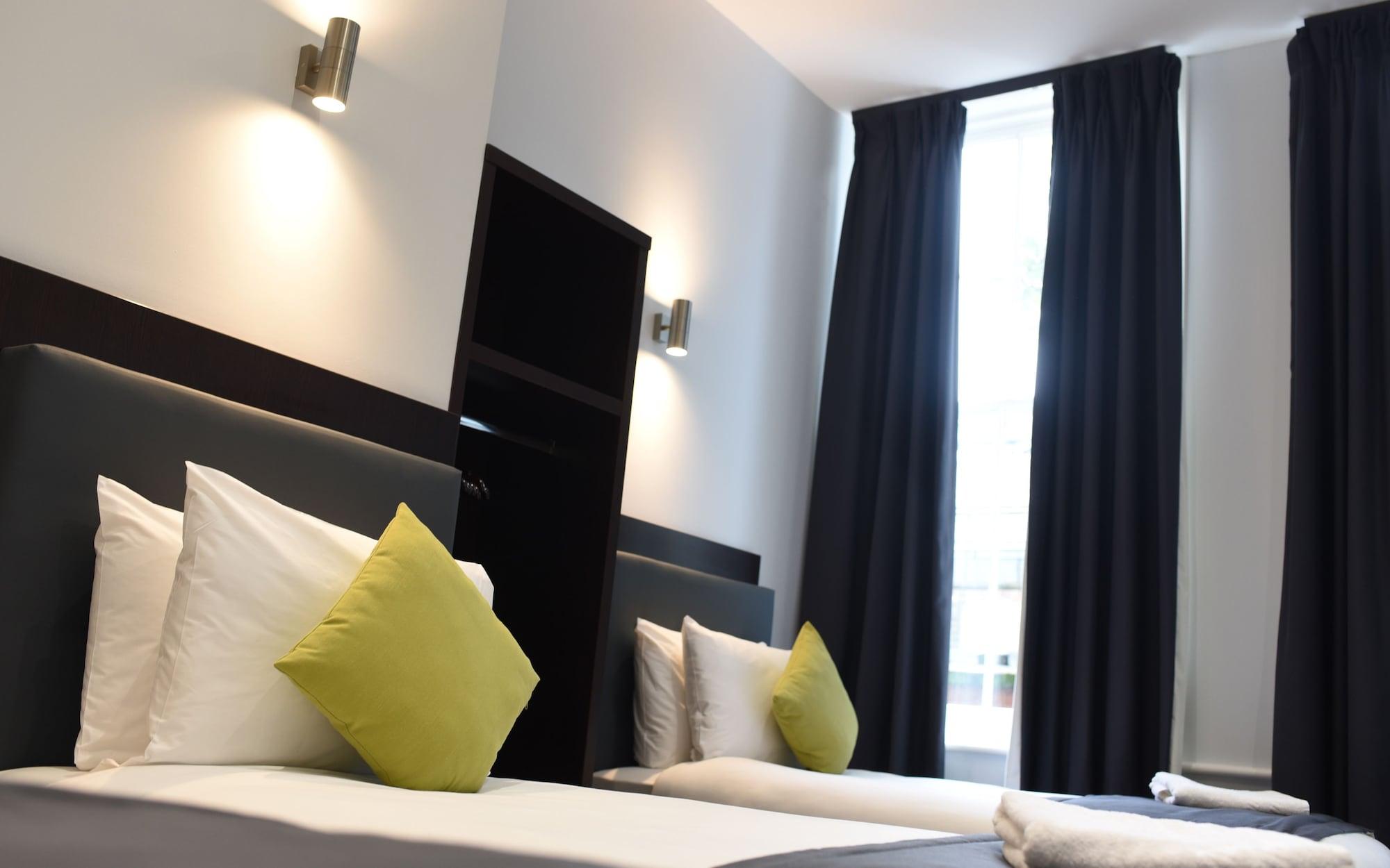 Trebovir Hotel Лондон Екстериор снимка