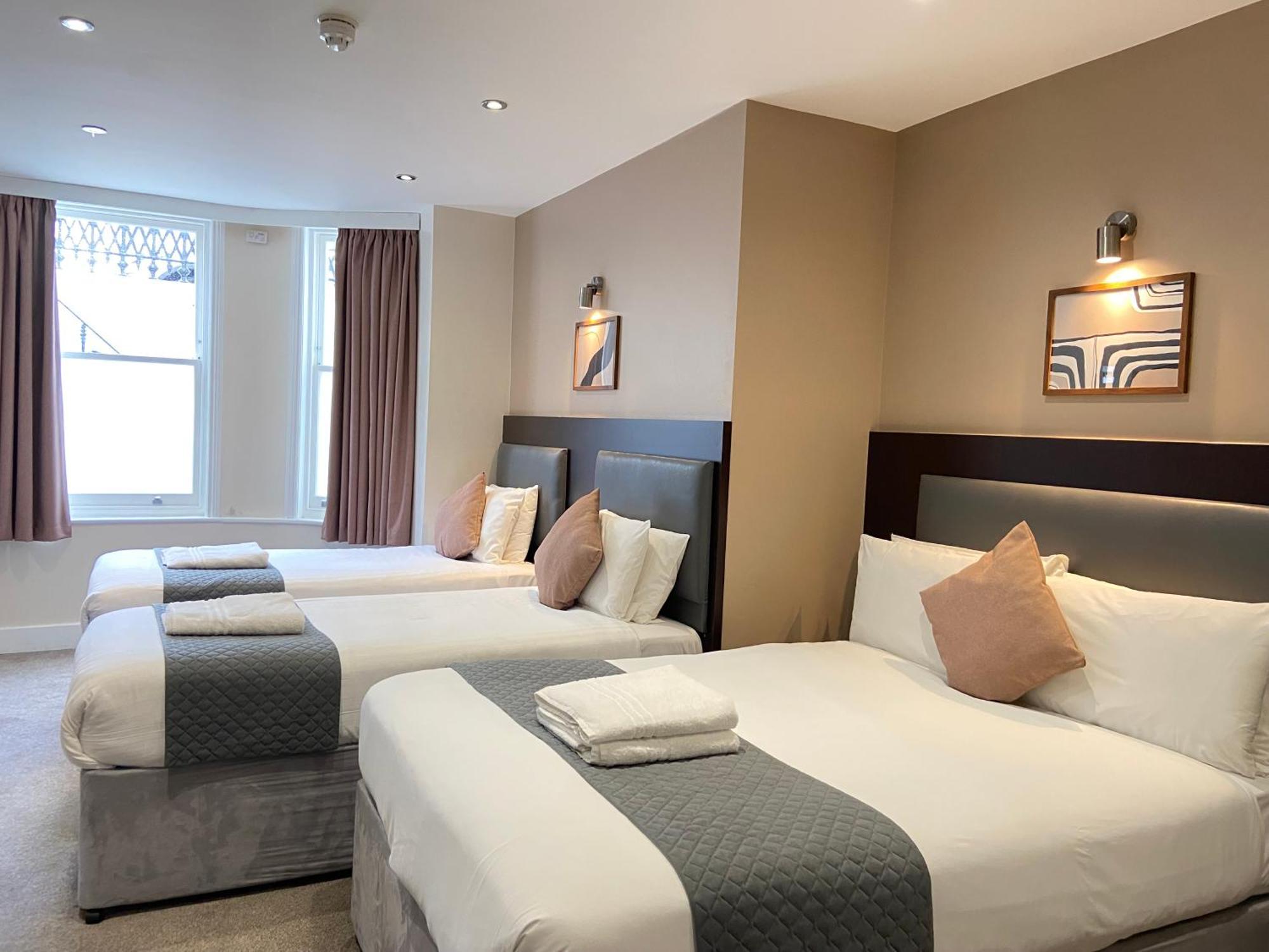 Trebovir Hotel Лондон Екстериор снимка