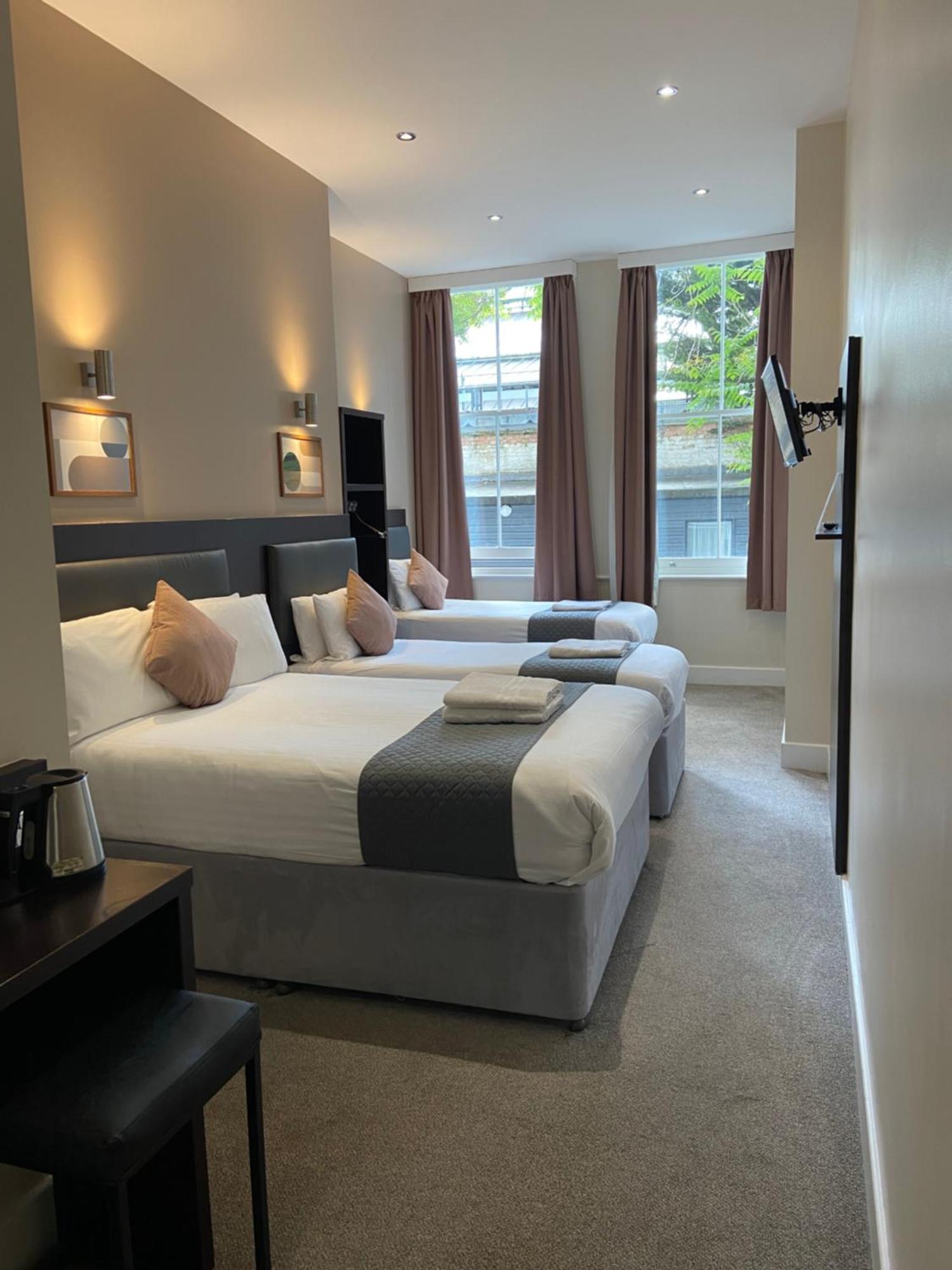 Trebovir Hotel Лондон Екстериор снимка