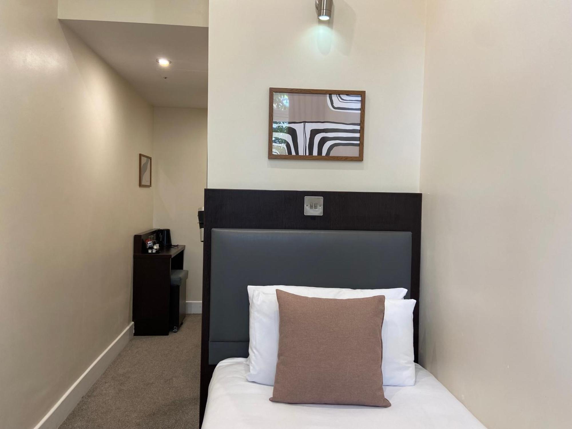Trebovir Hotel Лондон Стая снимка