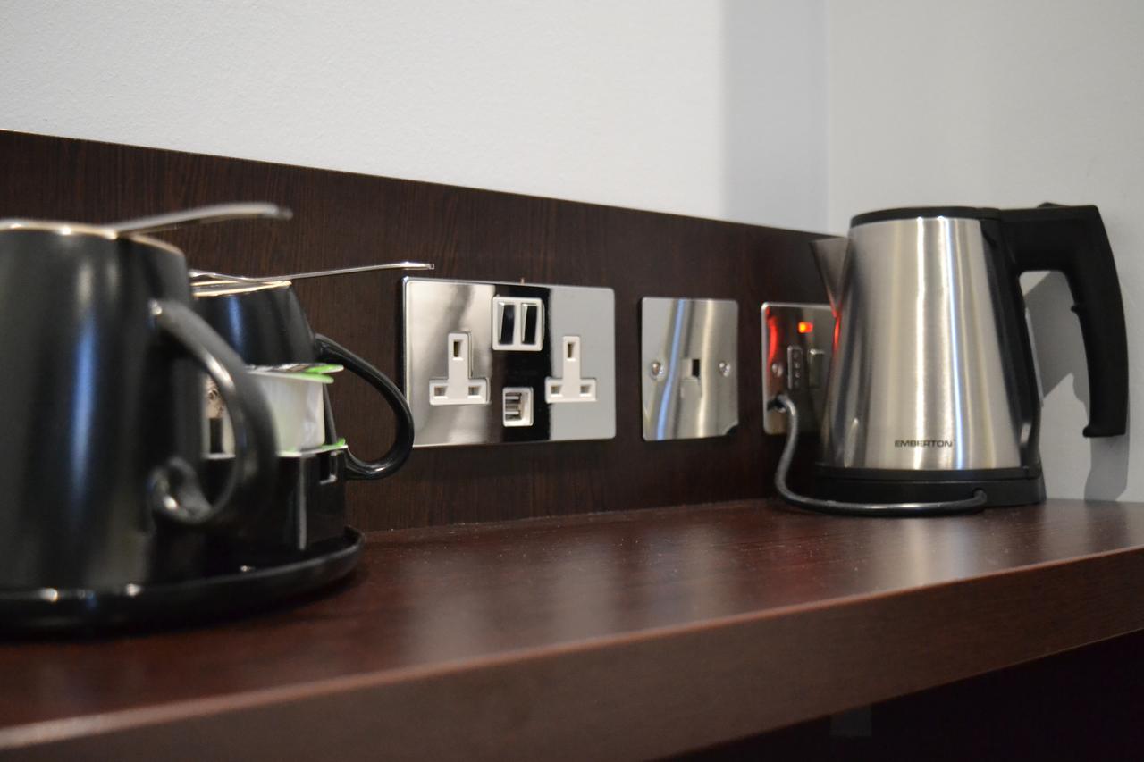 Trebovir Hotel Лондон Екстериор снимка
