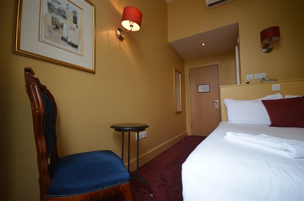 Trebovir Hotel Лондон Екстериор снимка