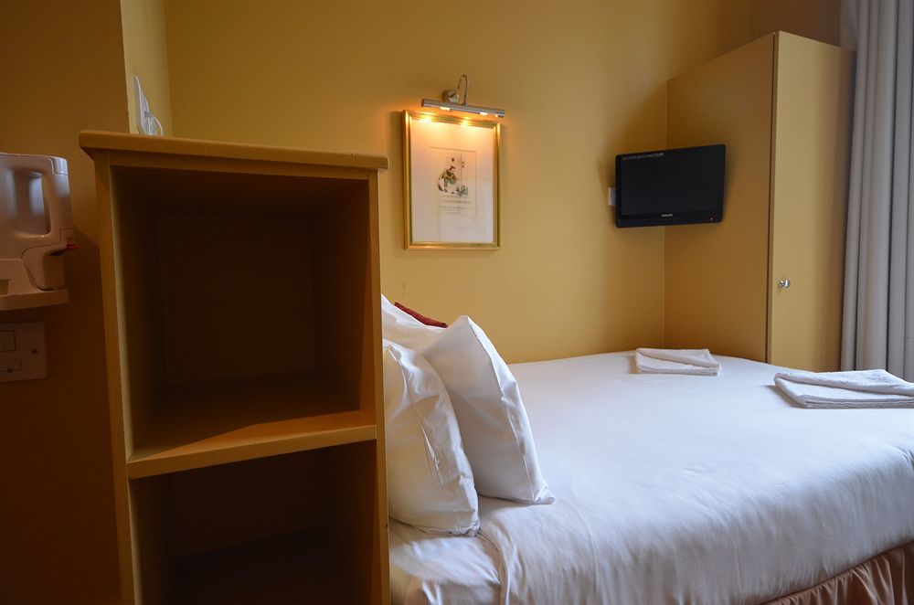 Trebovir Hotel Лондон Екстериор снимка